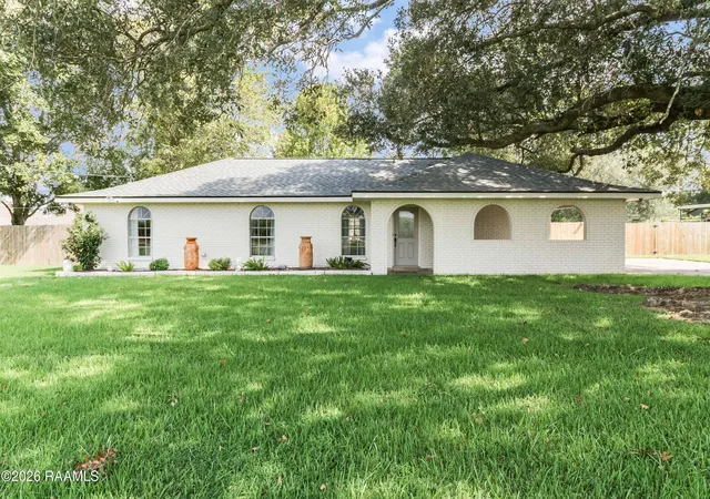Photo 1 of Sale Pending at 418 Almonaster Rd, Youngsville, LA 70592 | MLS# 2600008050 | Listing updated on 2026-08-31