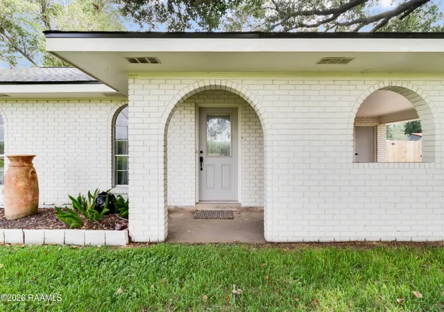 Photo 2 of Sale Pending at 418 Almonaster Rd, Youngsville, LA 70592 | MLS# 2600008050 | Listing updated on 2026-08-31