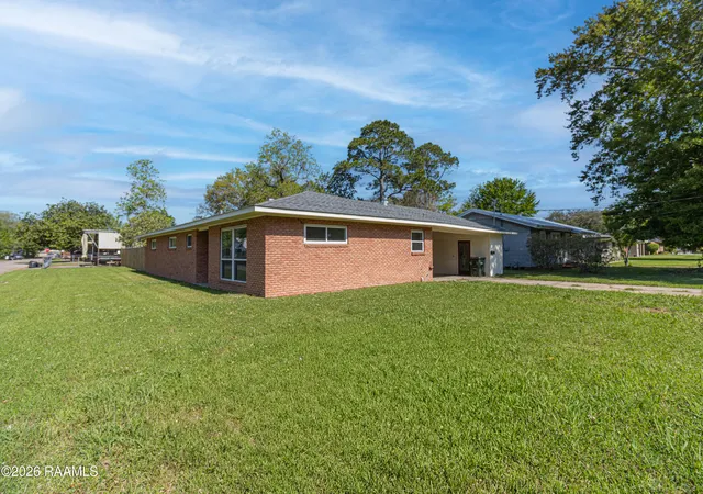 Homes for sale in New Iberia, LA | 801 Vicnaire St, New Iberia, LA 70563 | MLS# 2600002648