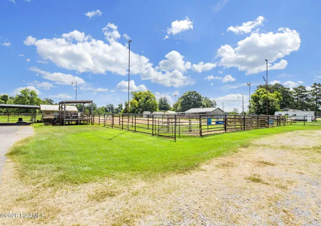 image of 1651 Smede Hwy, Broussard, LA 70582 | MLS# 2600006014