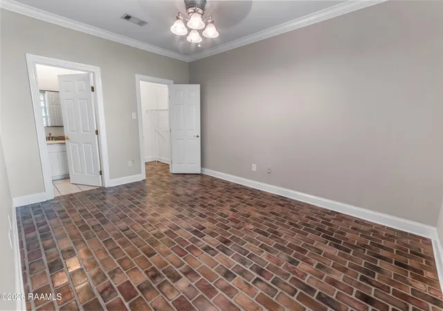 Homes for sale in Baton Rouge, LA | 710 E Boyd Dr, Baton Rouge, LA 70808