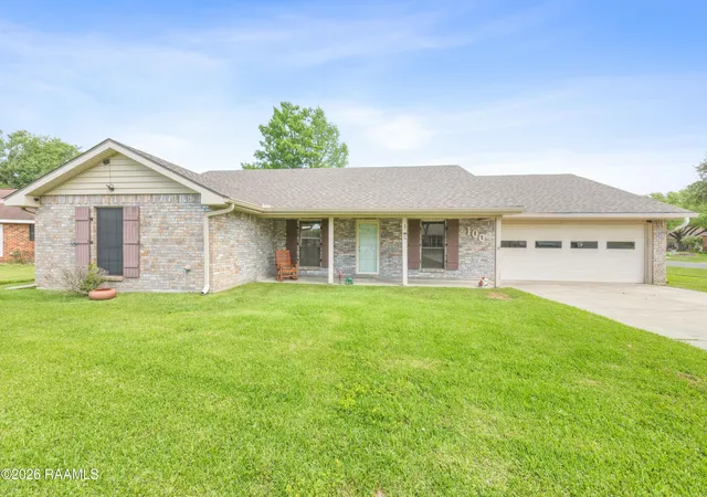 Photo 3 of Single family home for sale at 100 Albania Ct, Lafayette, LA 70503 | MLS# 2600003095 | Listing updated on 2026-09-21