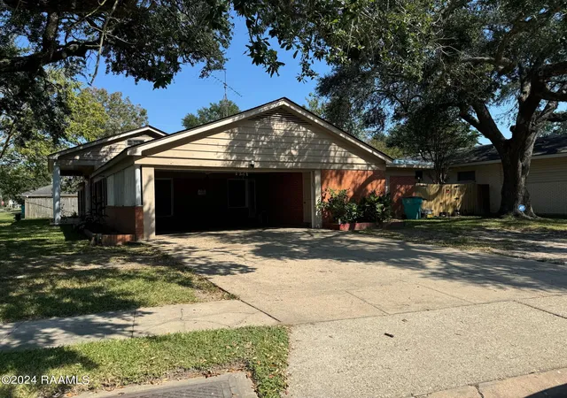 2nd image of 1519 Jasmine Dr, Opelousas, LA 70570 | MLS# 2600007490