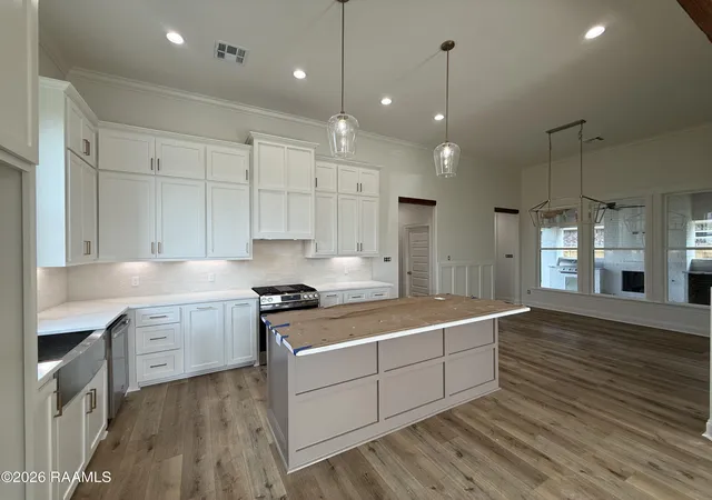 4th image of 104 Fountain Meadow Dr, Broussard, LA 70518 | MLS# 2600000669