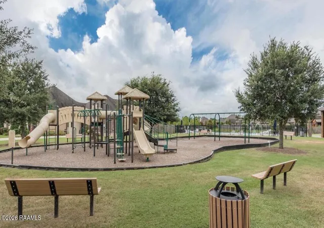 33rd image of 102 Copper Ridge Dr, Youngsville, LA 70592 | MLS# 2600006042