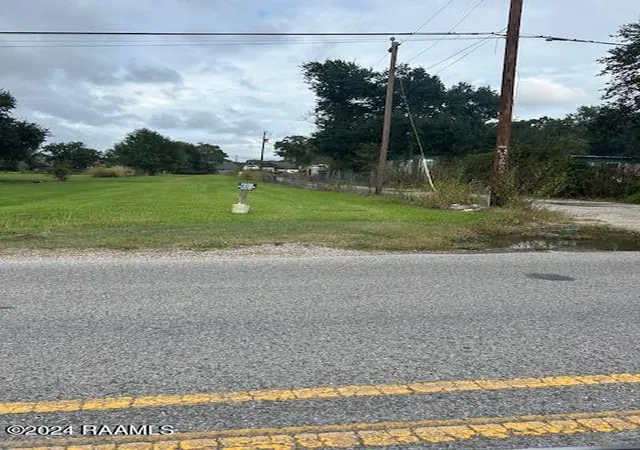 Photo 2 of Land for sale at 300 E Blk Broussard Rd, Lafayette, LA 70503 | MLS# 24010454 | Listing updated on 2026-09-04