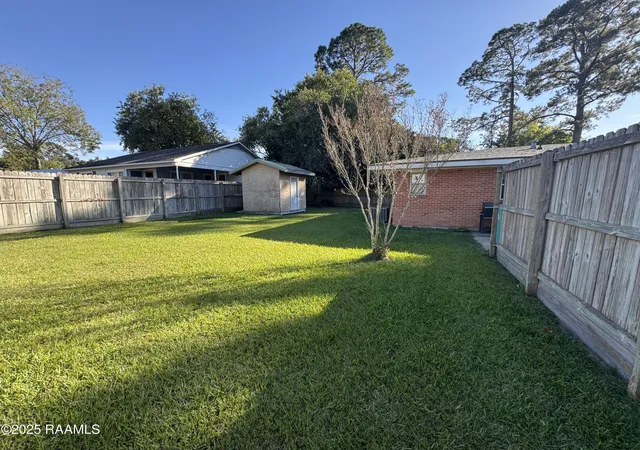 Photo 3 of Single family home for sale at 502 Chickasaw Dr, Opelousas, LA 70570 | MLS# 2500005371 | Listing updated on 2026-09-02
