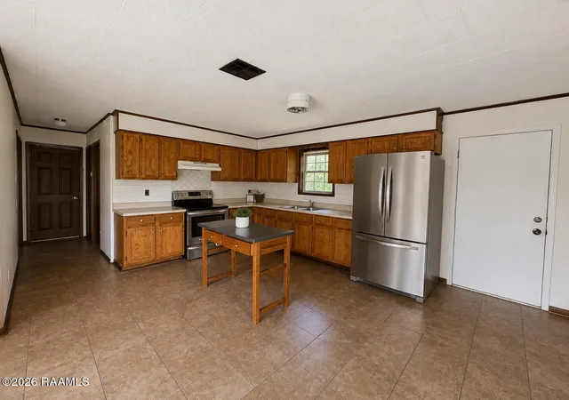 2nd image of 200 Rampart St, Carencro, LA 70520 | MLS# 2600005569