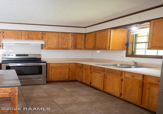 5th image of 200 Rampart St, Carencro, LA 70520 | MLS# 2600005569
