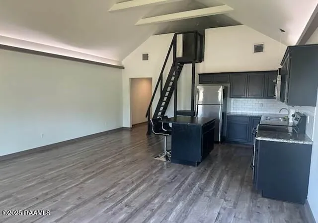 Photo 3 of Sale Pending at 1400 General Mouton Ave, Lafayette, LA 70501 | MLS# 2600006299 | Listing updated on 2026-09-17