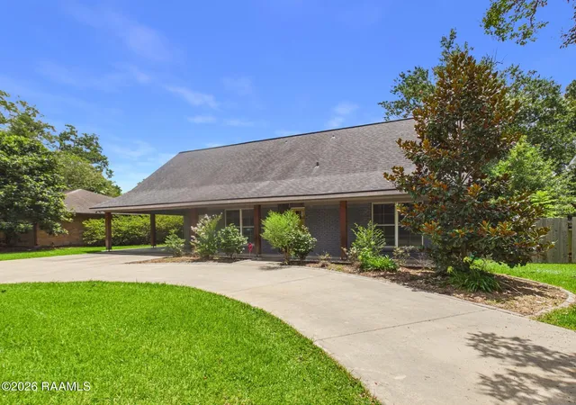 2nd image of 103 Harwell Dr, Lafayette, LA 70503 | MLS# 2600006557