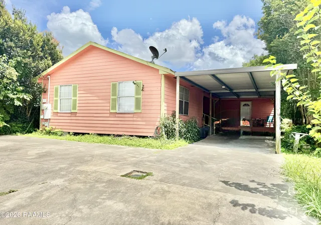 Single family home for sale at 217 Rose St, Lafayette, LA 70501 | MLS# 2600005901