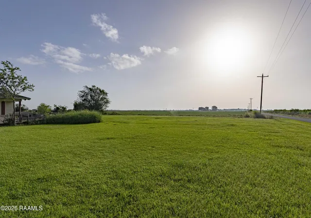 Photo 3 of Sale Pending at 21210 Chestnut Rd, Kaplan, LA 70548 | MLS# 2600007554 | Listing updated on 2026-08-29
