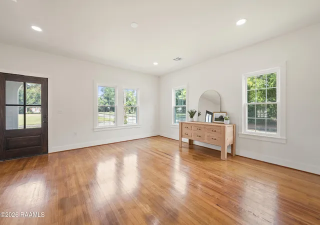 Photo 3 of Single family home for sale at 110 S Walnut St, Opelousas, LA 70570 | MLS# 2600008006 | Listing updated on 2026-08-27