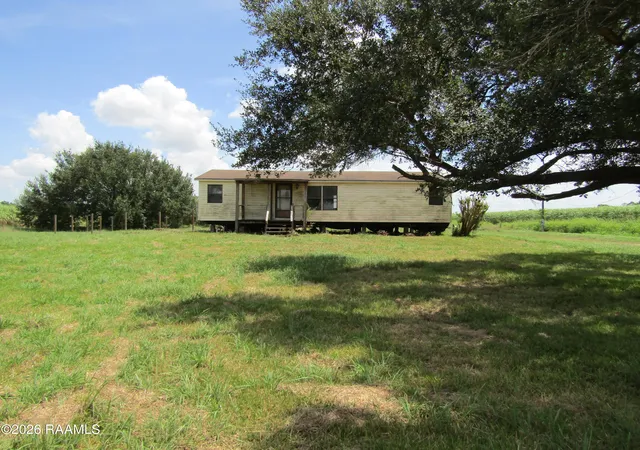image of 8805 Leleux Rd, New Iberia, LA 70560 | MLS# 2600007702