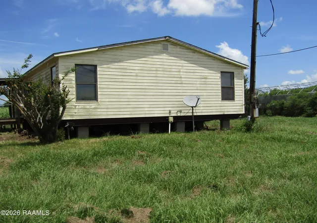 image of 8805 Leleux Rd, New Iberia, LA 70560 | MLS# 2600007702
