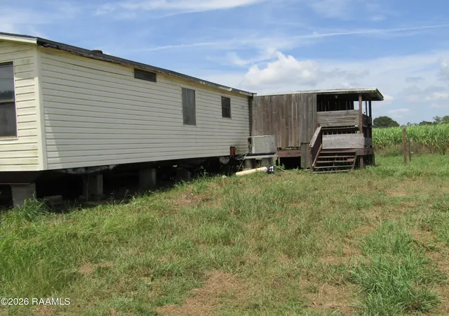 image of 8805 Leleux Rd, New Iberia, LA 70560 | MLS# 2600007702