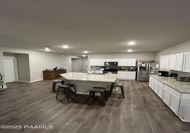 5th image of 127 Abbeywood Ct, Youngsville, LA 70592 | MLS# 2500000425