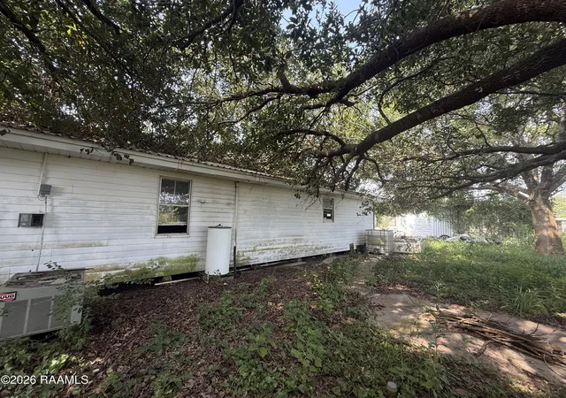 11th image of 1009 J B Hwy, Saint Martinville, LA 70582 | MLS# 2600007264
