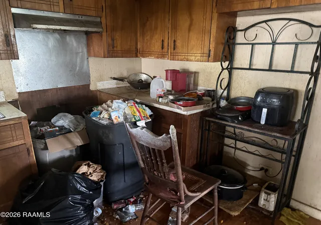 4th image of 1009 J B Hwy, Saint Martinville, LA 70582 | MLS# 2600007264