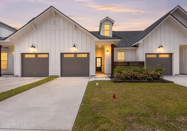 Photo 3 of Townhouse for sale at 109 Maplebrook Way, Youngsville, LA 70592 | MLS# 2600002475 | Listing updated on 2026-09-17