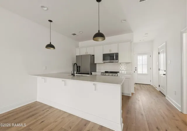 Photo 4 of Townhouse for sale at 109 Maplebrook Way, Youngsville, LA 70592 | MLS# 2600002475 | Listing updated on 2026-09-17