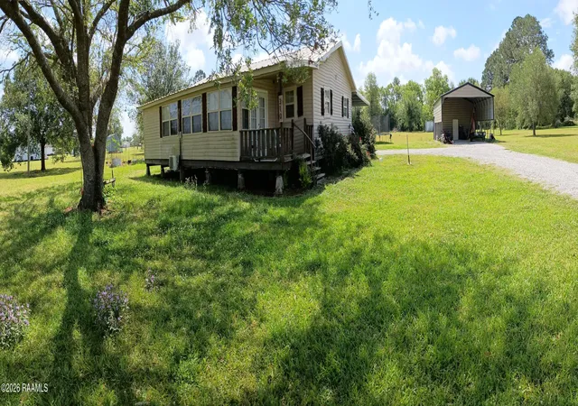 Homes for sale in Arnaudville, LA | 310 Anicet Tauzin Rd, Arnaudville, LA 70512 | MLS# 2600004324