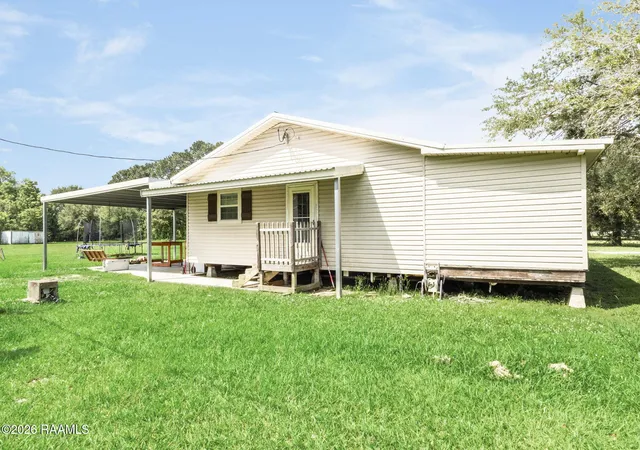 Homes for sale in Arnaudville, LA | 310 Anicet Tauzin Rd, Arnaudville, LA 70512 | MLS# 2600004324