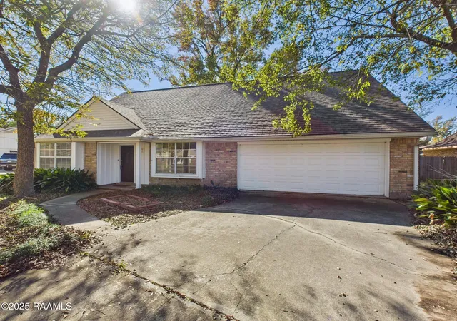 Photo 3 of Single family home for sale at 112 Marla St, Lafayette, LA 70508 | MLS# 2500006035 | Listing updated on 2026-07-27