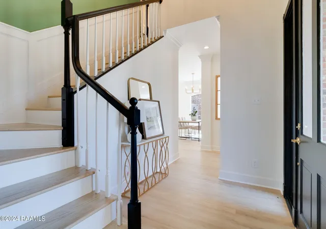 Photo 3 of Single family home for sale at 111 Pomerol Pl, Lafayette, LA 70503 | MLS# 24009763 | Listing updated on 2026-09-01