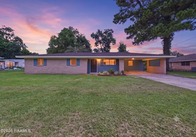 1st image of 105 Paulman Dr, Lafayette, LA 70507 | MLS# 2600005974