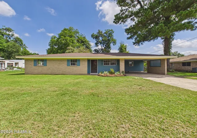 3rd image of 105 Paulman Dr, Lafayette, LA 70507 | MLS# 2600005974