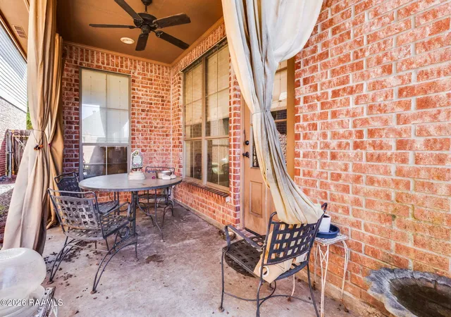 Photo 3 of Single family home for sale at 117 Warmstone Brg Dr, Lafayette, LA 70508 | MLS# 2600000348 | Listing updated on 2026-08-28