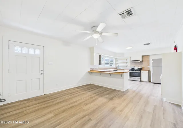 Photo 3 of Single family home for sale at 528 Saint Julien Ave, Lafayette, LA 70506 | MLS# 2600005536 | Listing updated on 2026-09-05