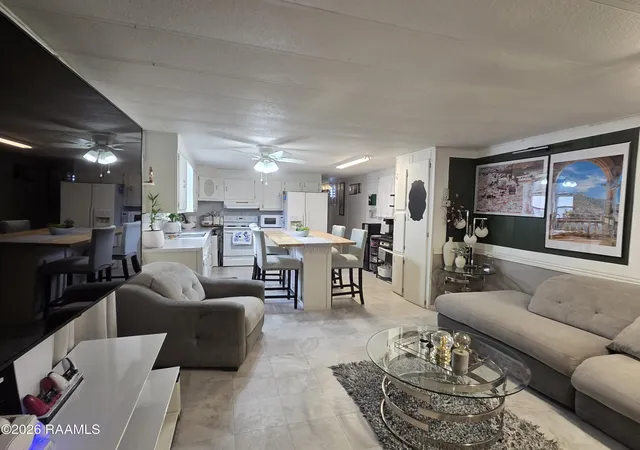 Photo 4 of Manufactured home for sale at 525 Guiberteau St, Jeanerette, LA 70544 | MLS# 2600007879 | Listing updated on 2026-08-27