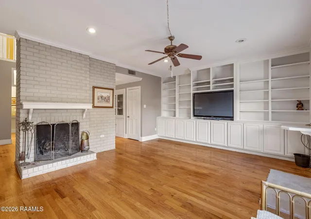 Photo 3 of Townhouse for sale at 557 Esplanade Dr, Lafayette, LA 70508 | MLS# 2500007043 | Listing updated on 2026-07-27