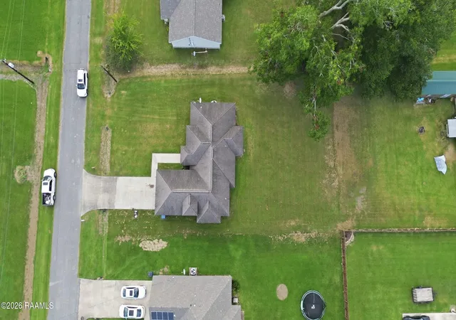 1st image of 213 Louisiana Dr, Saint Martinville, LA 70582 | MLS# 2600006145
