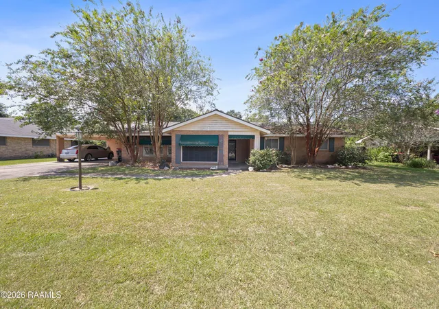 1st image of 313 Meadow Ln, Lafayette, LA 70506 | MLS# 2600007865