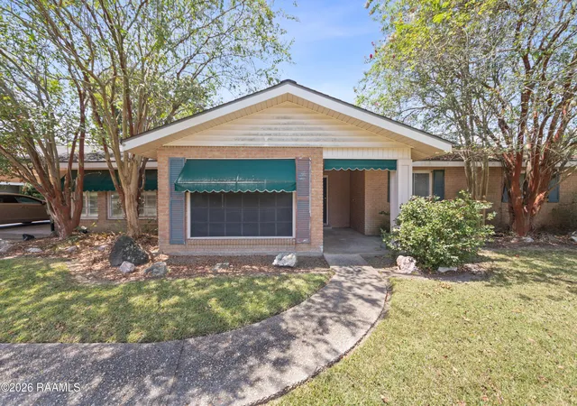 4th image of 313 Meadow Ln, Lafayette, LA 70506 | MLS# 2600007865