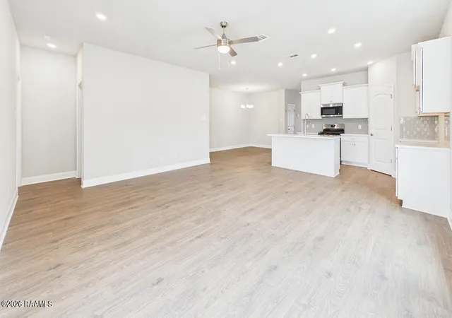 Photo 3 of Single family home for sale at 306 Bellewood Dr, Lafayette, LA 70507 | MLS# 2600005922 | Listing updated on 2026-06-30
