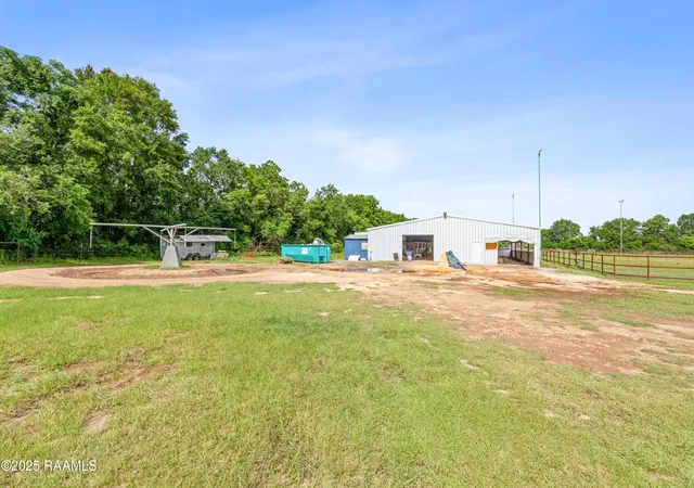 Homes for sale in Opelousas, LA | 2755 Hwy 752, Opelousas, LA 70570 | MLS# 2020024307
