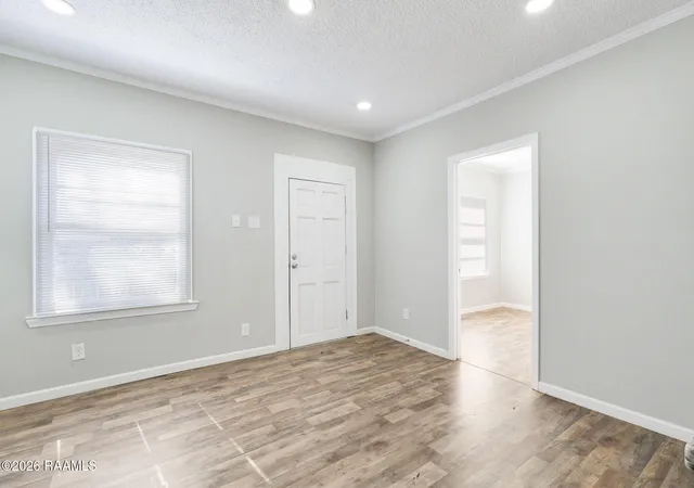Listing Photo 5 - Condo for sale in building located at 807/809 E Vermilion St, Abbeville, LA 70510