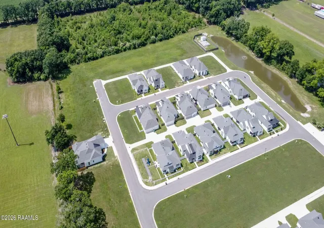 48th image of 301 Grand Oak Dr, Broussard, LA 70518 | MLS# 2600001998