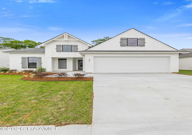 4th image of 301 Grand Oak Dr, Broussard, LA 70518 | MLS# 2600001998