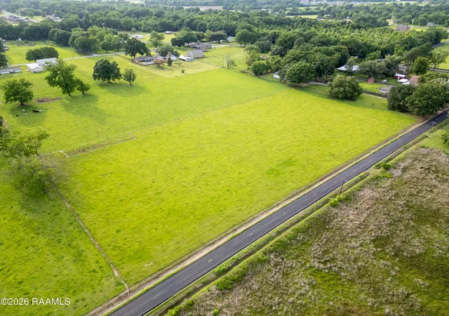 3rd image of 818 Saint Esprit Rd #Tract A, Carencro, LA 70520 | MLS# 2600006646