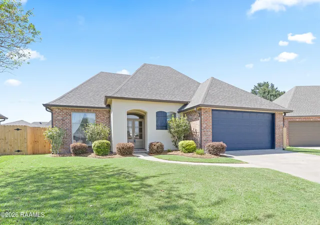 2nd image of 120 Meadow Lake Dr, Youngsville, LA 70592 | MLS# 2600006941