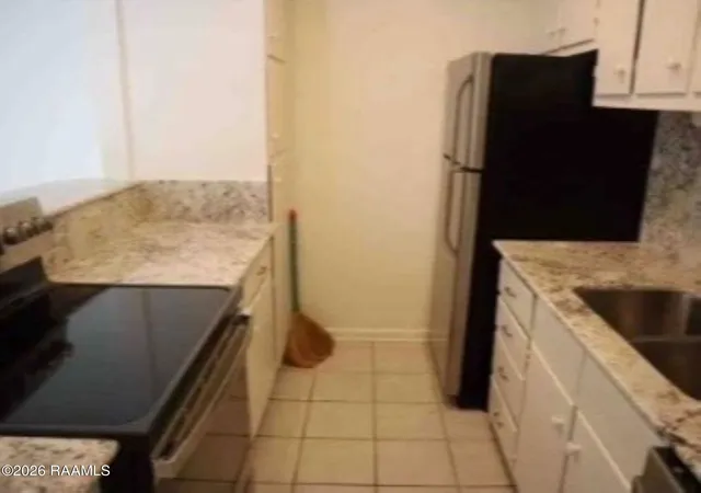 2nd image of 220 Doucet Rd #111b, Lafayette, LA 70503 | MLS# 2600005843