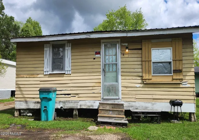 2nd image of 731-809 Saint Cyr Ave, Opelousas, LA 70570