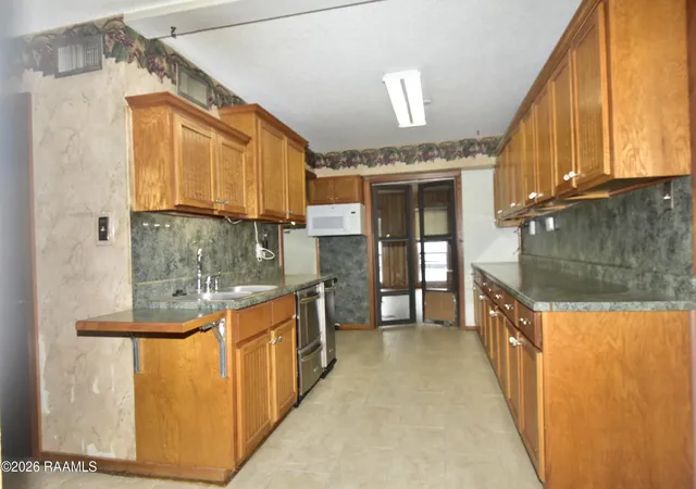 Photo 2 of Single family home for sale at 110 Rue Bonaparte, Lafayette, LA 70508 | MLS# 2600006854 | Listing updated on 2026-07-27