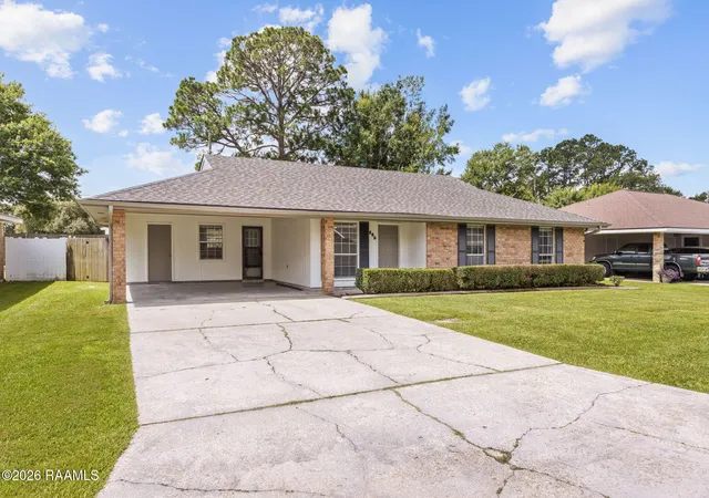 2nd image of 205 Broad Ave, Scott, LA 70583 | MLS# 2600005438